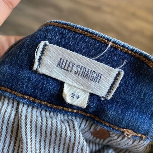 Madewell Alley Straight Mid Rise Raw Hem Jeans - Picture 10 of 13